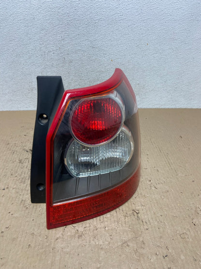 2008 to 2010 Land Rover Lr2 Right Passenger RH Side Tail Light AF2971 DW2