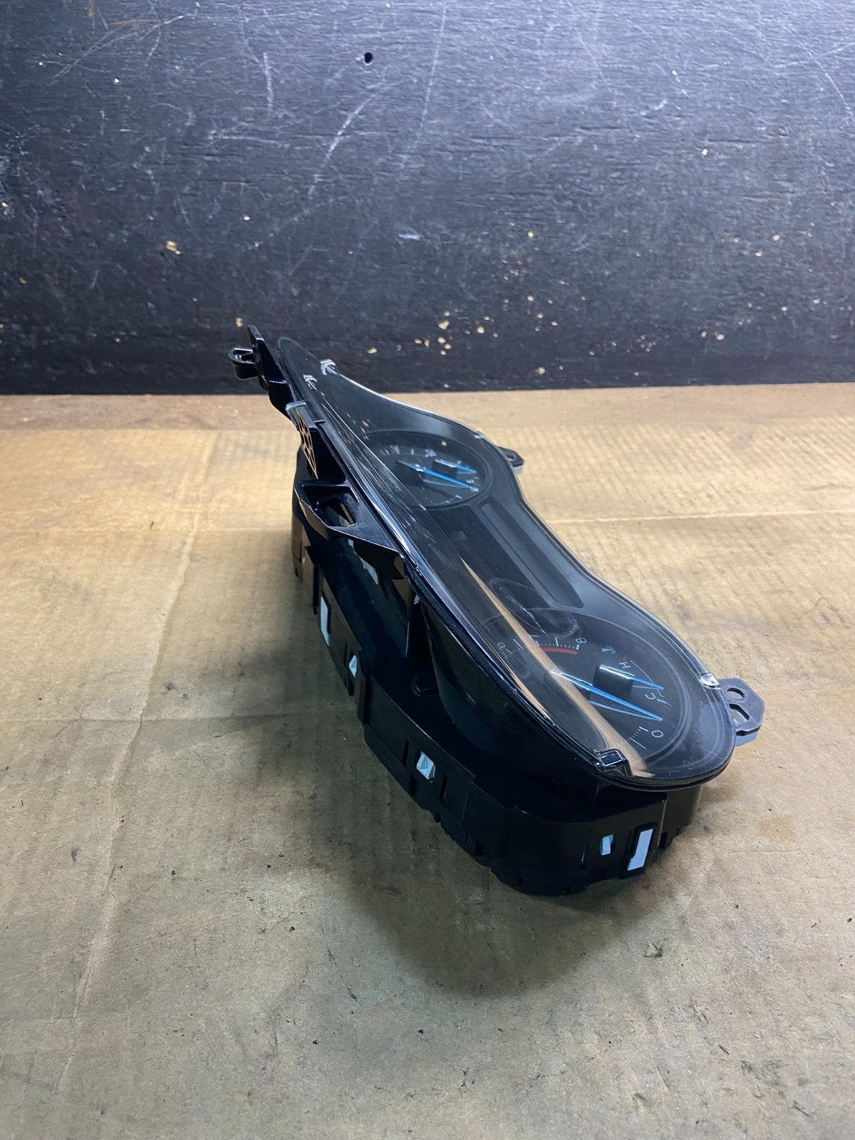 2014 2015 Ford  Explorer Speedometer Cluster Gauge Oem Y4586 DG3