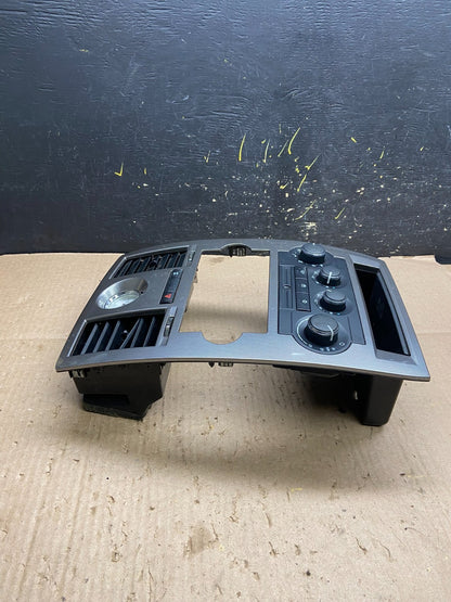 2005 to 2007 Chrysler 300 Dash Heater A/C Climate Control Radio Panel y5421 DG2