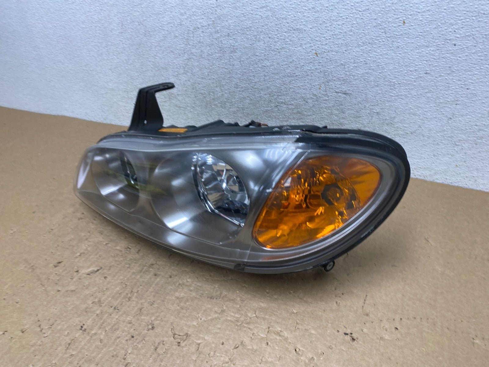 2002 to 2004 Infiniti I35 Left Driver LH Side Headlight Xenon AF8088 DW1