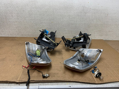 1997-2005 Pontiac Montana / Venture Left+Right Set Headlight Turn Sgn AA6501 DG6