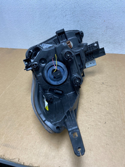 2015 to 2019 Nissan Versa Headlight Right Passenger RH Side TYC AE2986 DW5