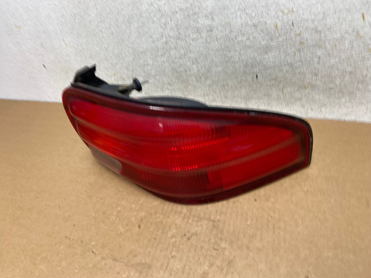 1995 to 2000 Dodge Stratus Right Passenger Rh Side Tail Light AI3352 LK1