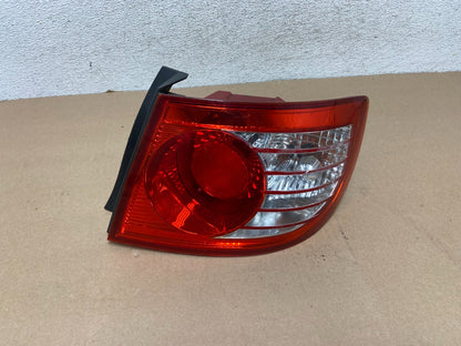 2004 to 2006 Hyundai Elantra Hatchback Right Passenger Side Tail Light AG4518 GD0