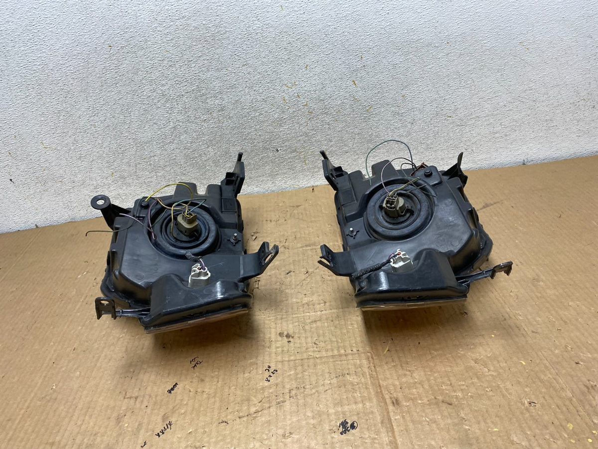 2008 to 2012 Ford Escape Headlights Left+Right Side Set Halogen AI8275 DW10