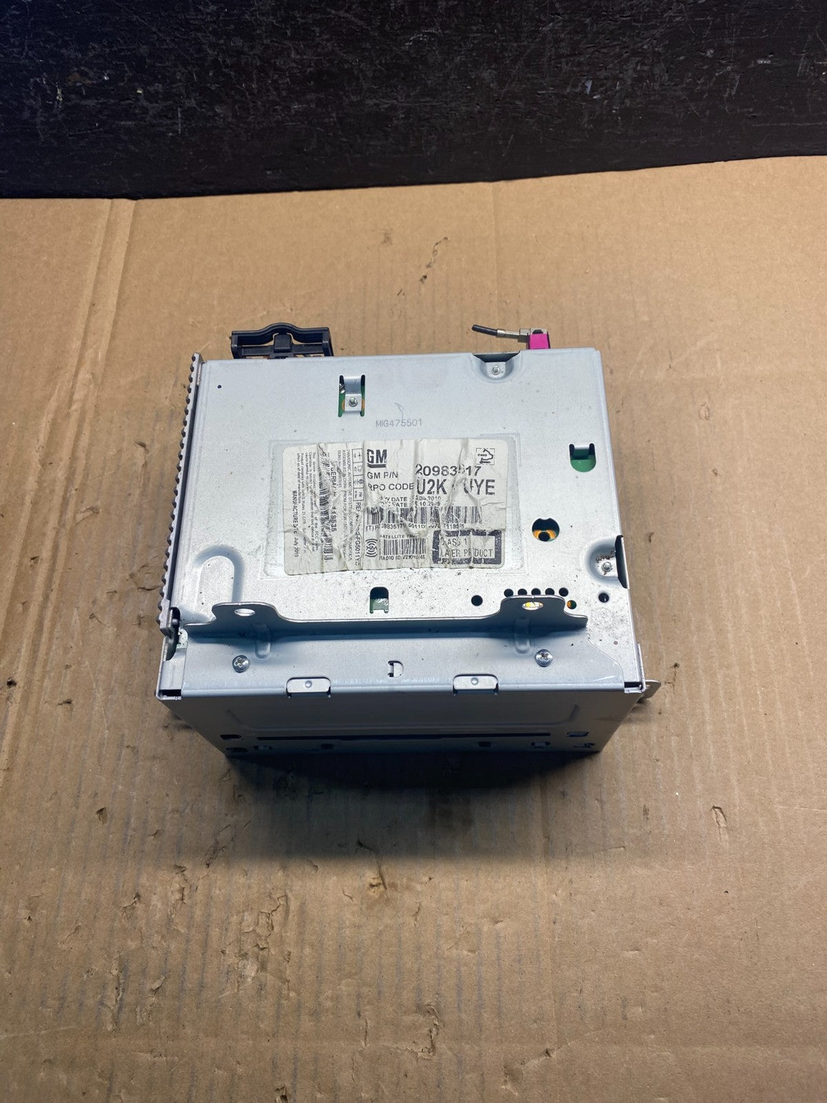 2011 to 2012 Chevrolet Equinox Cruze Radio Cd Receiver 20983517 AD1739 DG3
