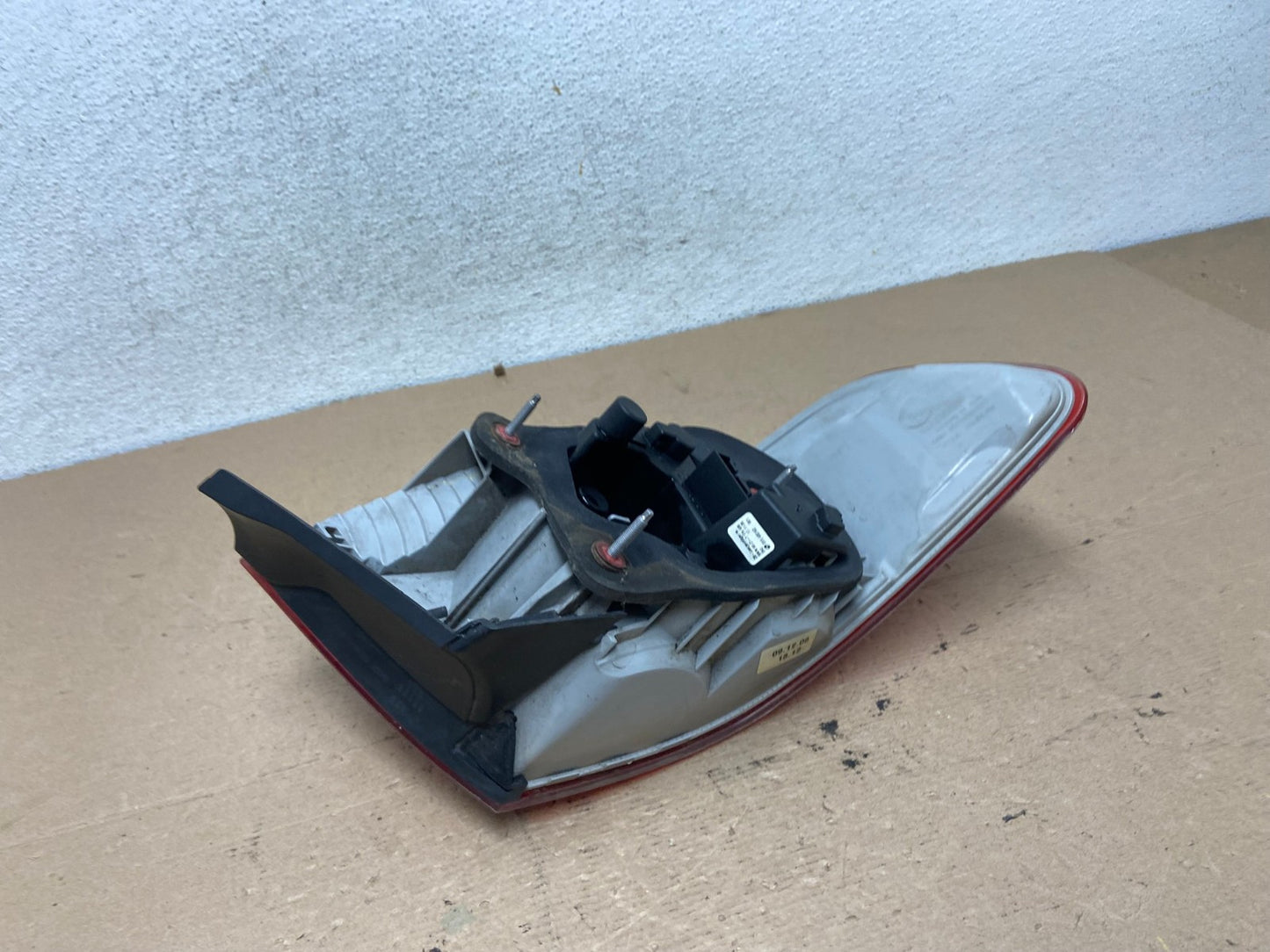 2007 to 2010 BMW M3 328i 335i Coupe Right Passenger RH Tail Light AF4815 LK4