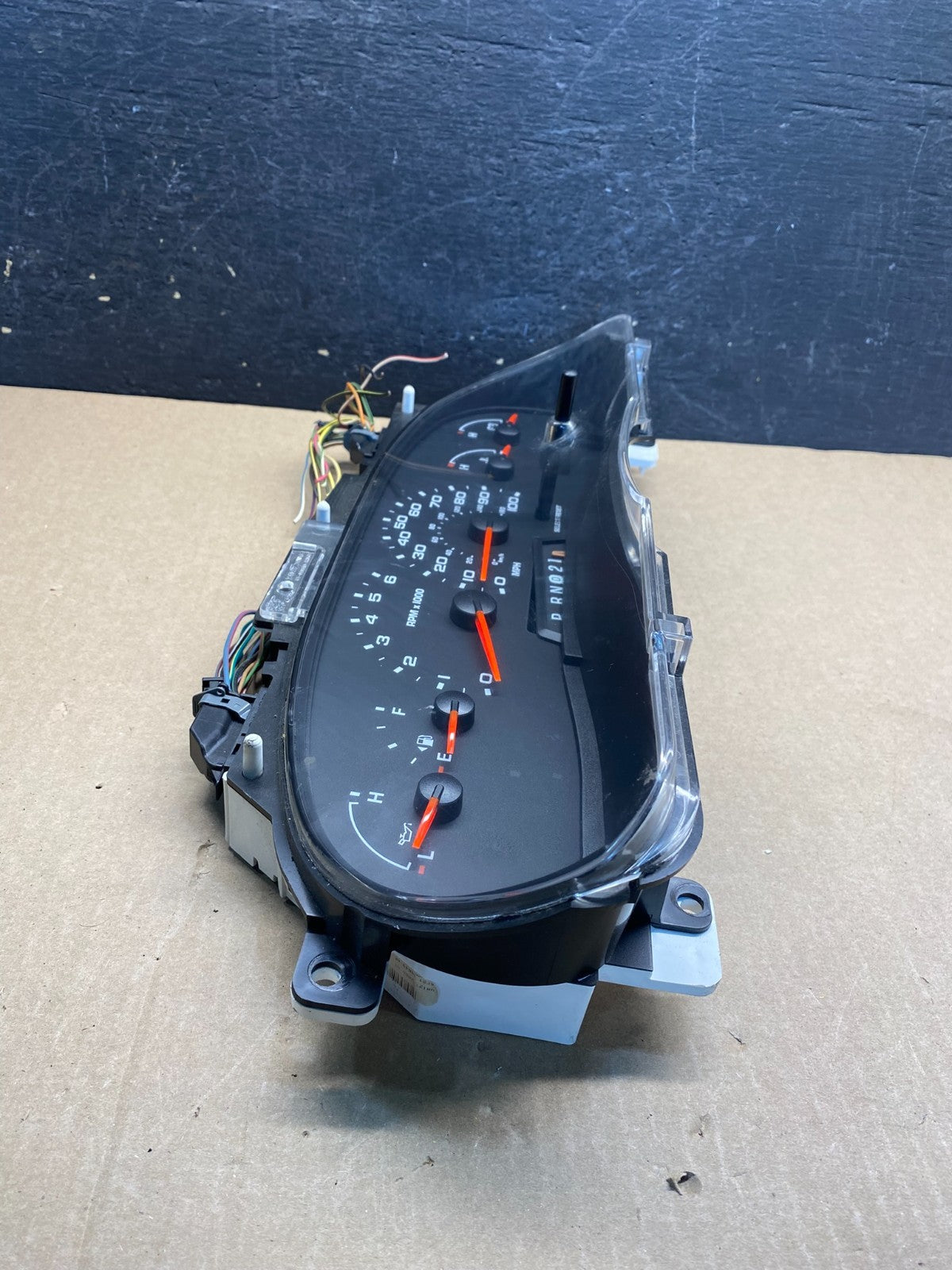 2004 to 2008 Ford E150 E250 Gauge Speedometer Cluster AG3880 DG1