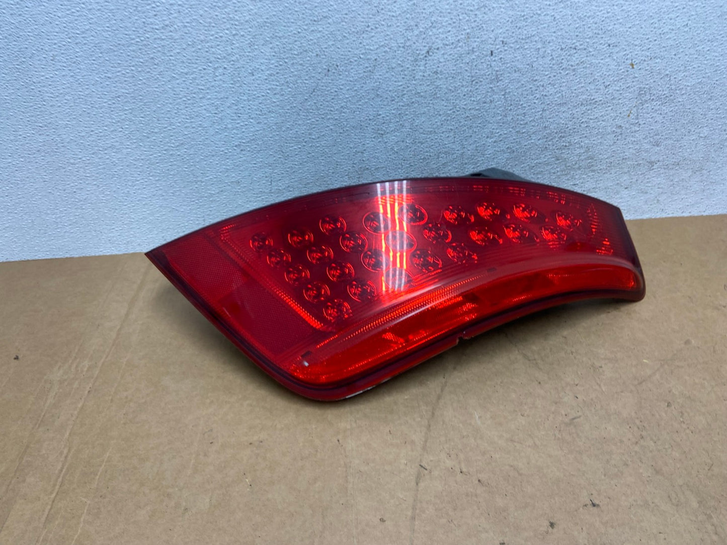 2006 to 2007 Nissan Murano Right Passenger Rh Side Tail Light AE3100 LK0