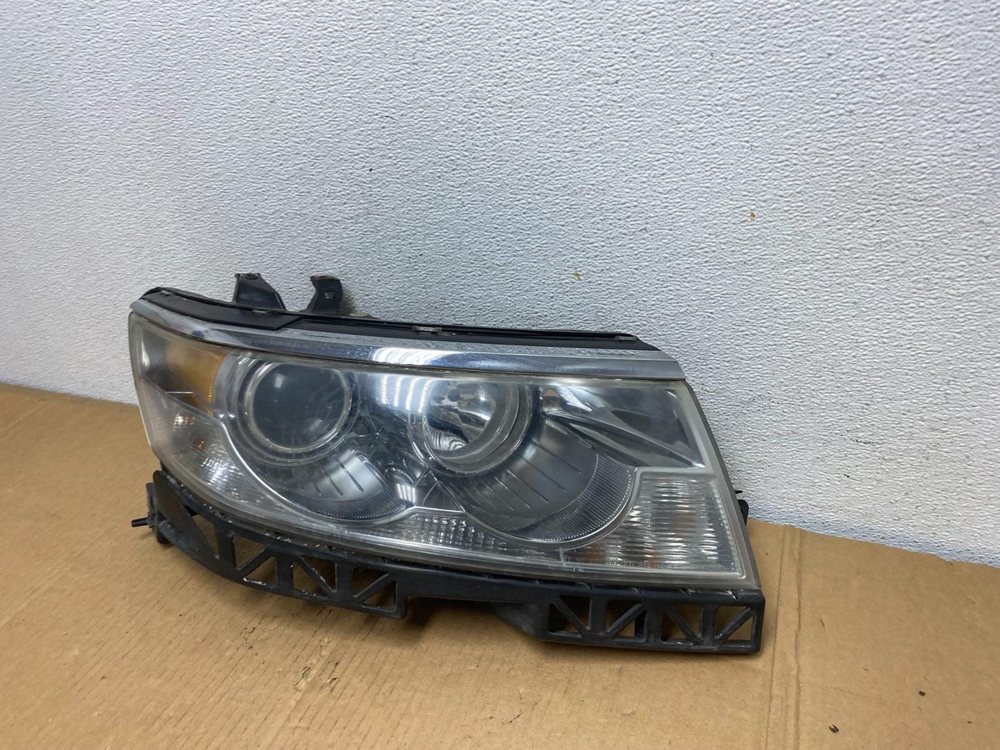 2006-2009 Lincoln MKZ Zephyr Right Passenger Headlight Halogen AD0761 DW1