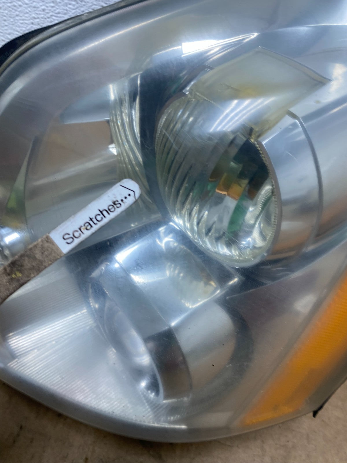 2006 to 2011 Cadillac DTS Left Driver Lh Xenon Hid Headlight AD6372 DW3