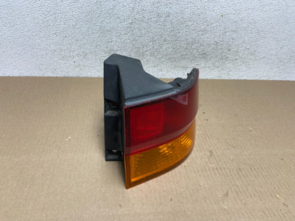 2002 2003 2004 Honda Odyssey Right Passenger Side Tail Light AG5846 DW2