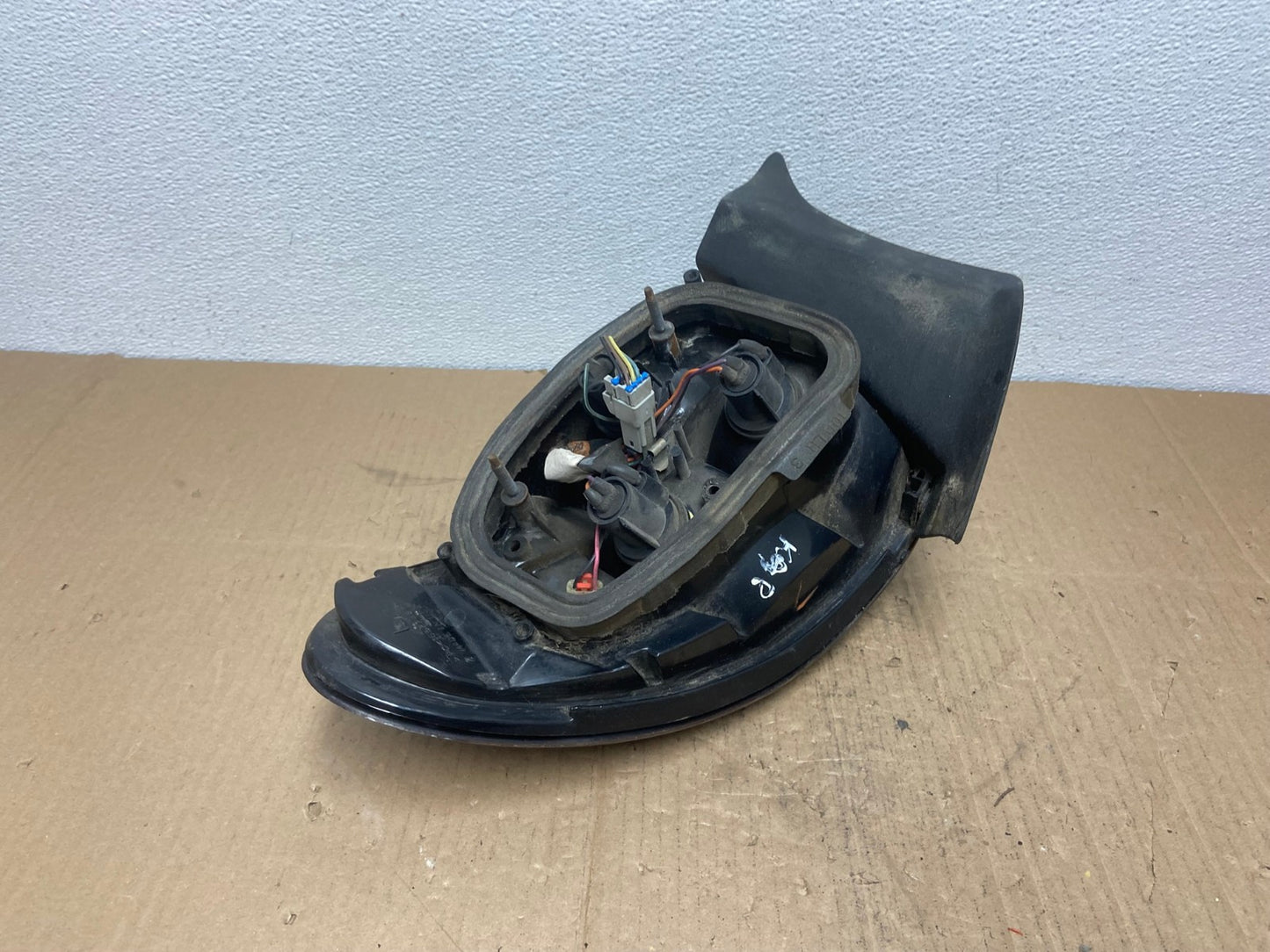 1996 to 1999 Pontiac Bonneville Left Driver LH Side Tail Light OEM AB8292 LK6
