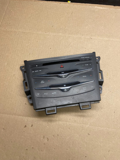 2013 to 2019 Lincoln MKT OEM Radio Dual Climate Control Panel OEM  t9147 DG0