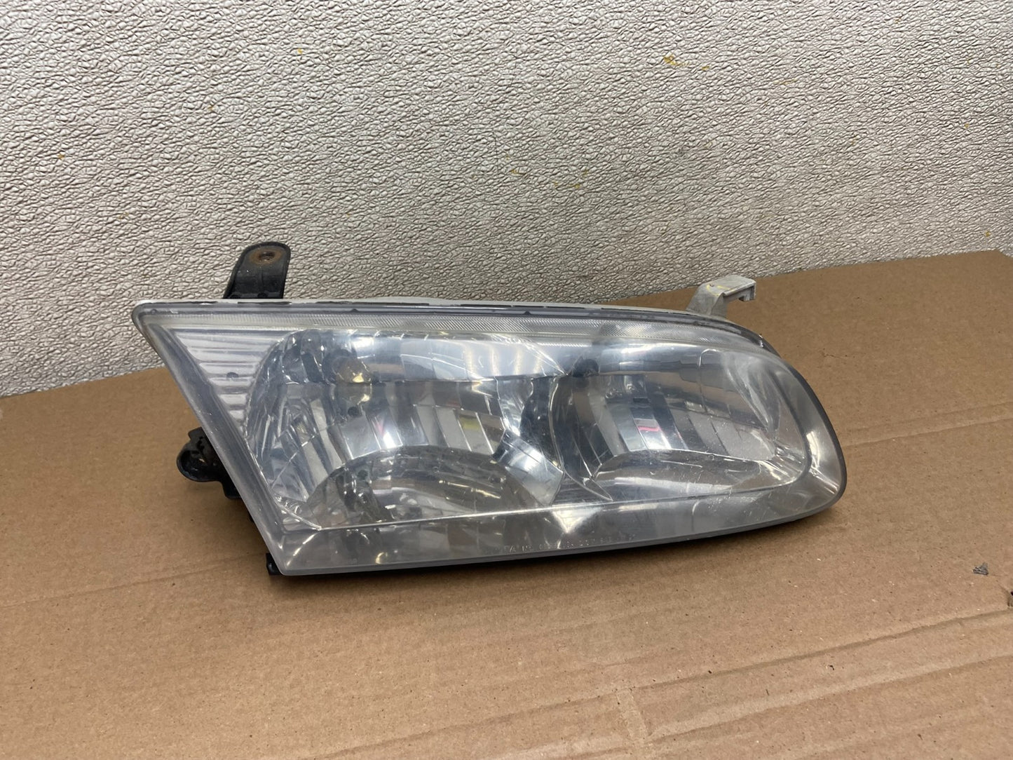 2000 to 2001 Toyota Camry Sedan Right Headlight Clear Lens AB1241 DW0