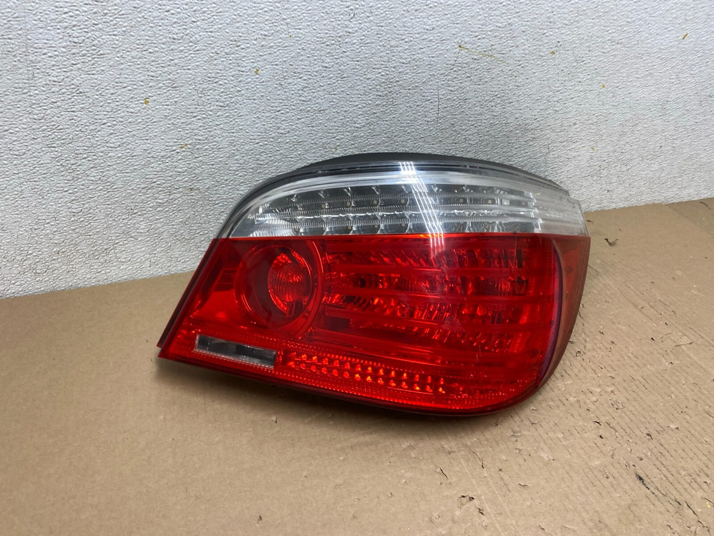 2008 2009 2010 BMW 5 525i 530i Right Passenger Rh Tail Side Light Oem L3320 DW2