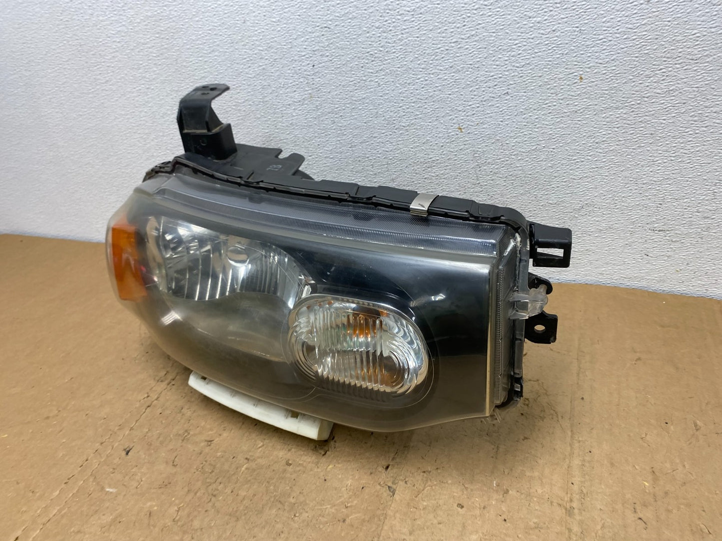 2009-2011 Nissan Cube Right Passenger RH Side Headlight Halogen AD0649 DW1