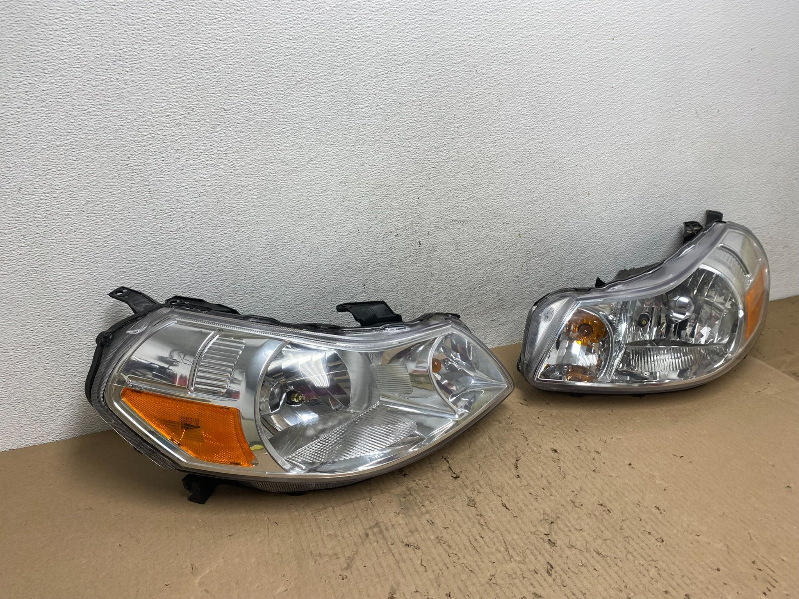 2007-2013 Suzuki SX4 Left+Right Side Halogen Headlights DEPO AE8864 DW2