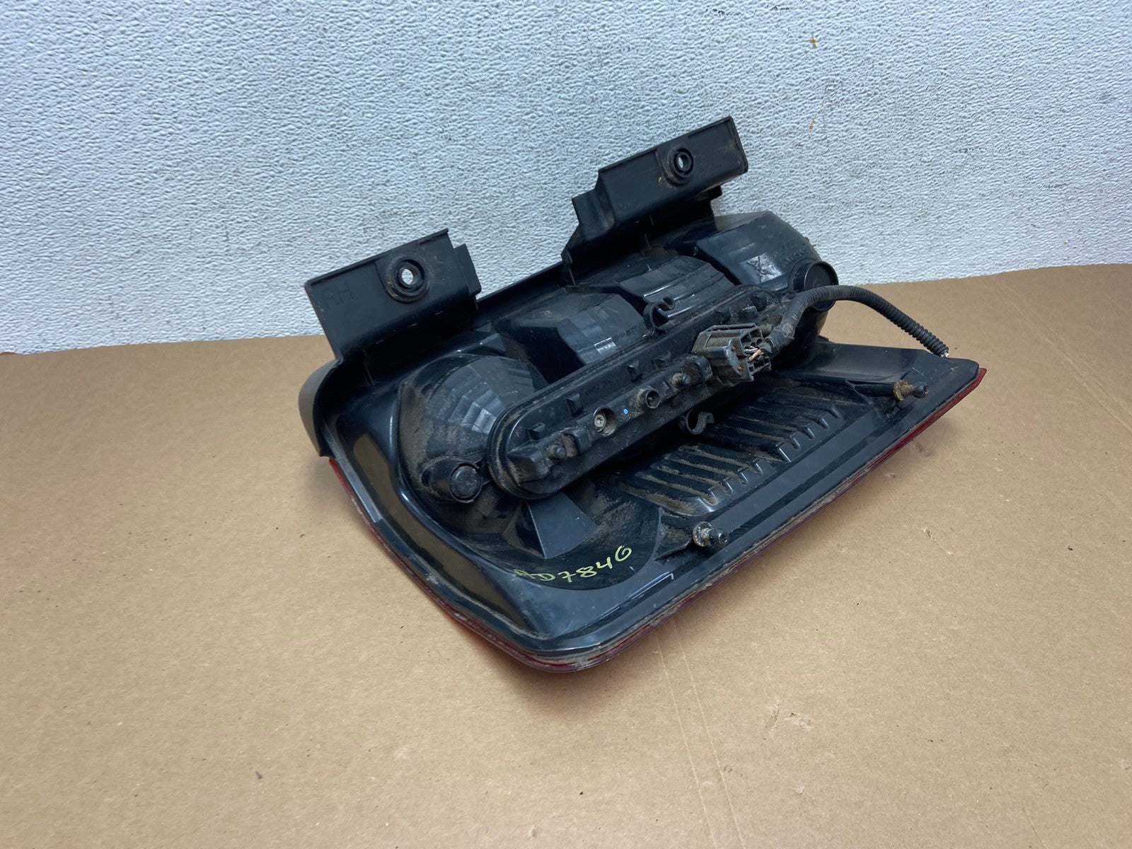 2008 to 2012 Jeep Liberty Right Passenger RH Side Tail Light AD7846 LK5