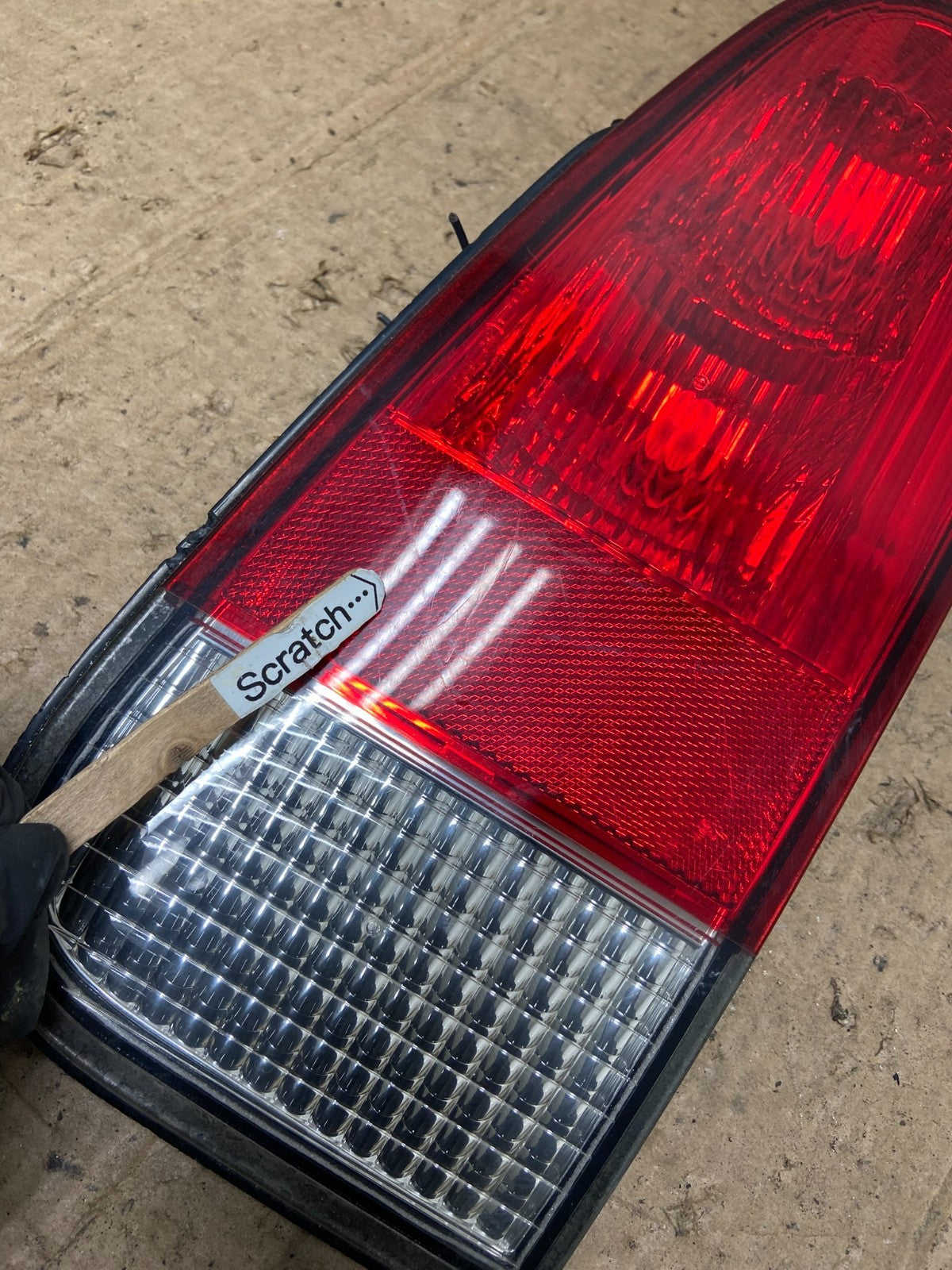 2003 to 2005 Lincoln Aviator Right Passenger Inner Tail Light Side OEM AA4200 DW3