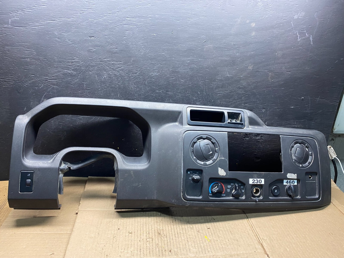 2009 - 2014 Ford E150 E250 Gauge Speedometer Cluster Radio Bezel Trim L6756 DG0