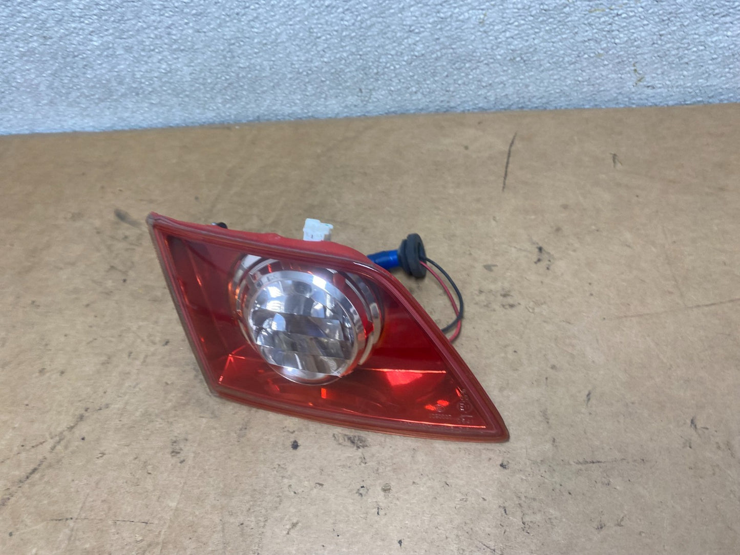 2003-2005 Infiniti FX35 FX45 Left Driver Lh Red Inner Tail Light OEM X5275 DW1