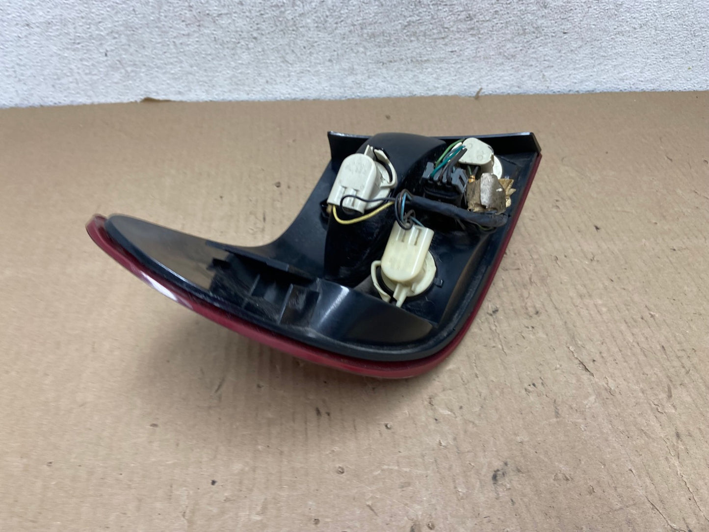 2000-2002 Saturn SL S-Series Right Passenger RH Side Tail Light AG7996 LK5