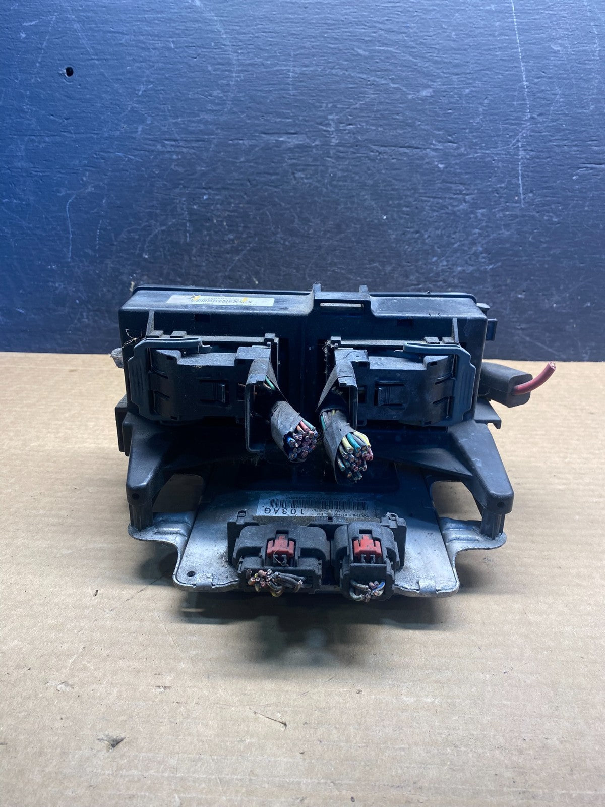 2007 2009 Dodge Durango Fusebox Fuse Box Body BCM Module 04692097AC AF4123 DW1