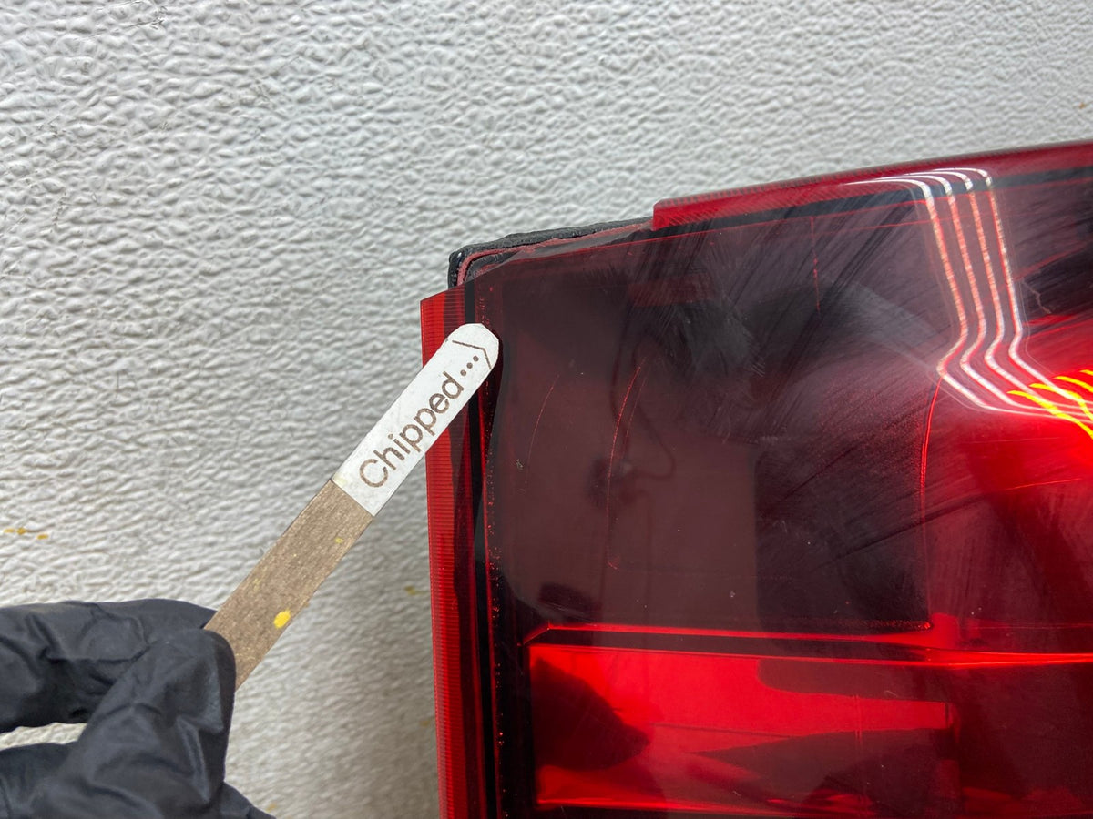 2008-2014 Chevrolet Tahoe Suburban Driver Lh Left Side Tail Light AH8532 LK4