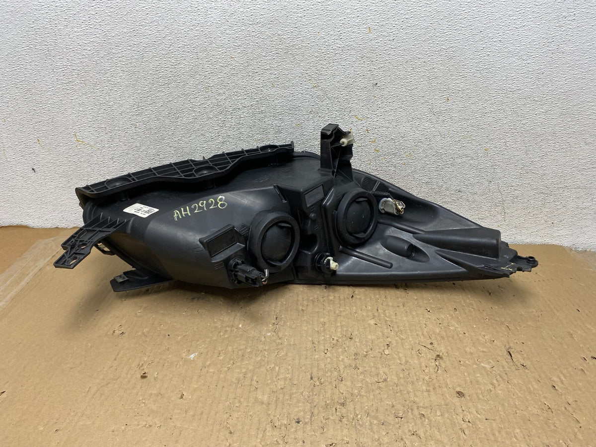 2013 - 2016 Ford Escape Headlight Left Driver Lh Side Halogen AH2928 DW4
