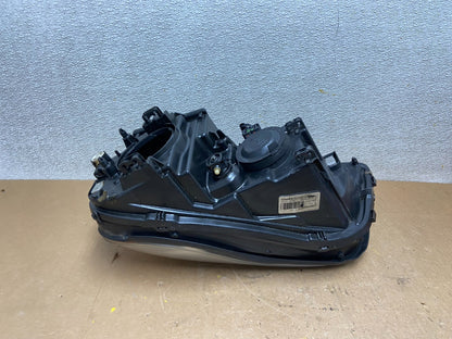 2003 to 2006 Volvo XC90 Right Passenger Rh Side Headlight Halogen Z7623 DW5