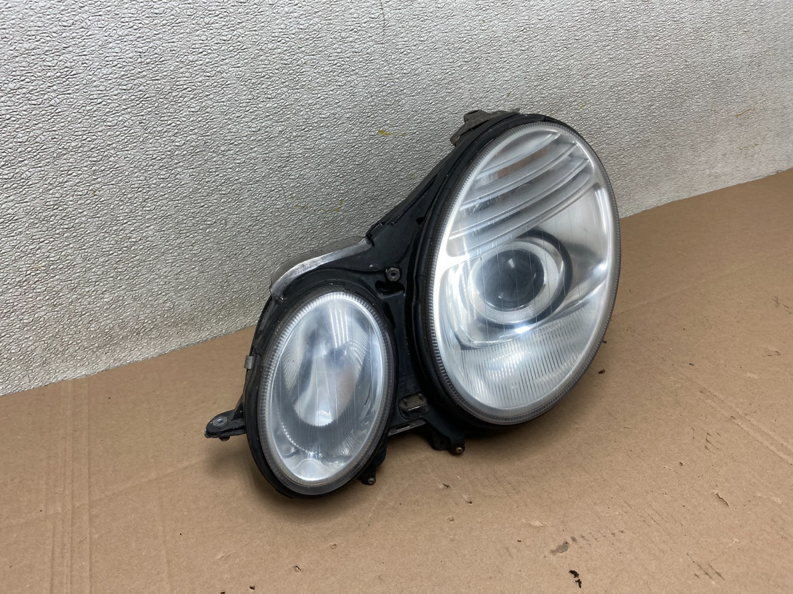 2007 2008 2009 Mercedes E Class Left Driver LH Halogen Headlight X9192 DW2