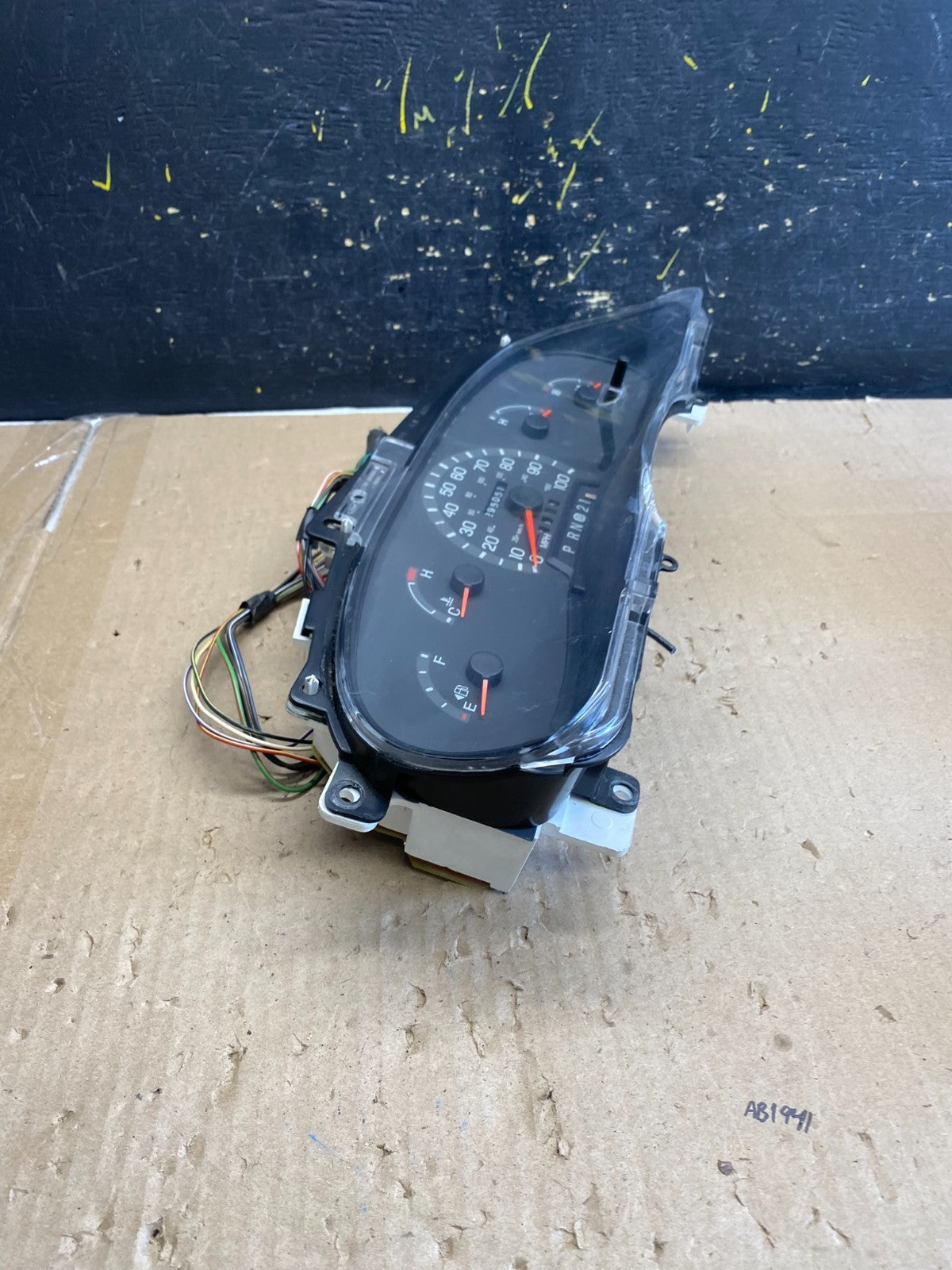 1997 to 2003 Ford E350 VAN Gauge Speedometer Cluster Oem ab2198 DG1