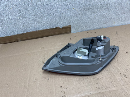 2000-2001 Infiniti i30 Left Driver Lh Side Tail Light Inner Oem U6787 DW5