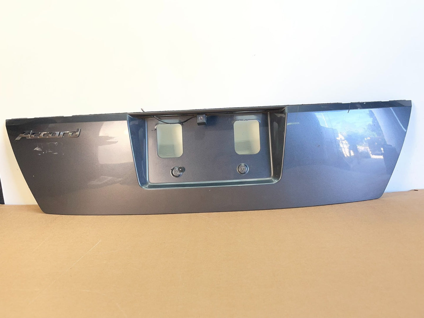 2008 to 2009 Honda Accord Sedan Trunk Deck Lid Trim Panel Molding AG0781 DG0
