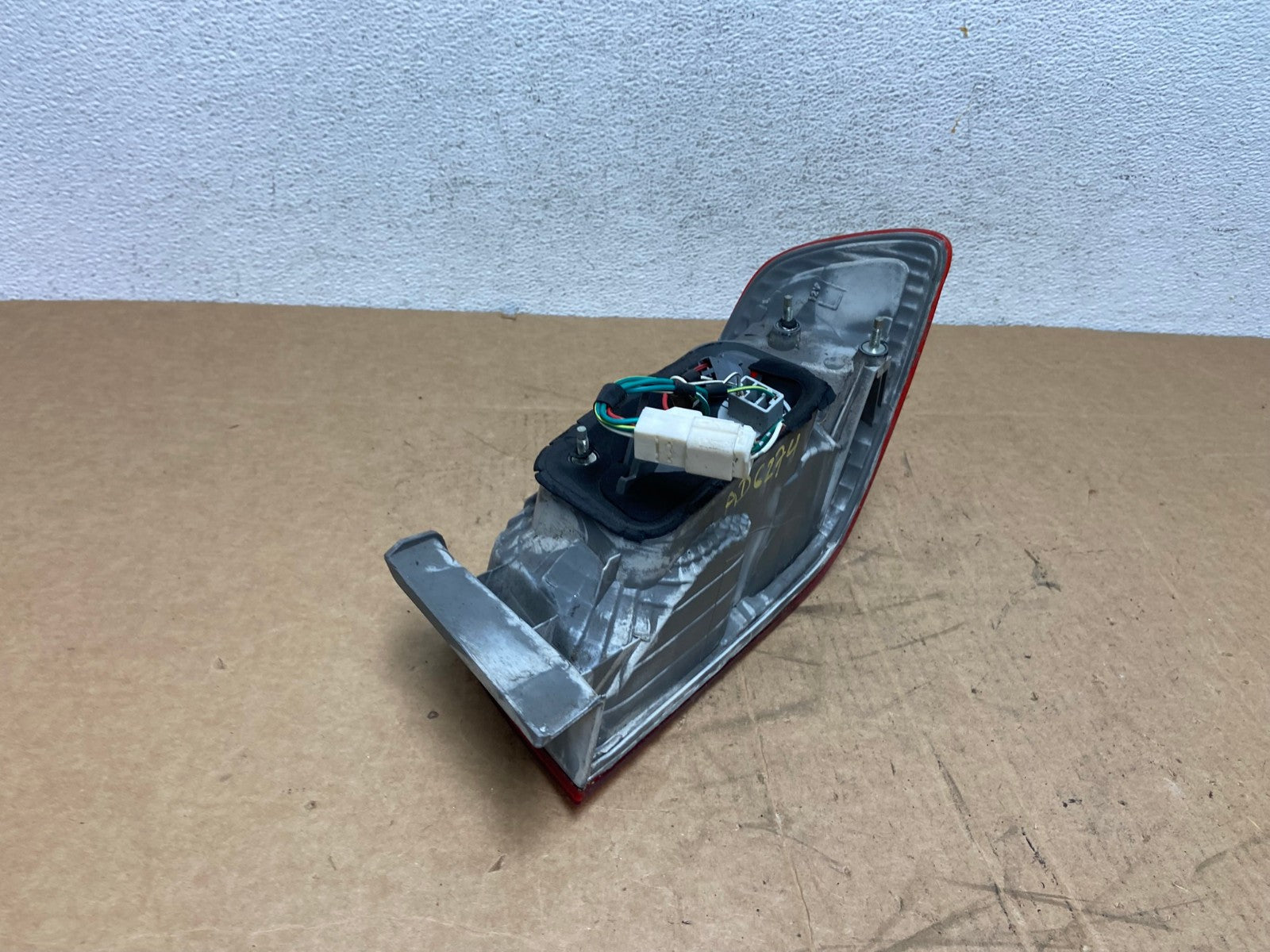 2000 to 2001 Toyota Camry Tail Light Left Driver Lh Side AD6274 LK5