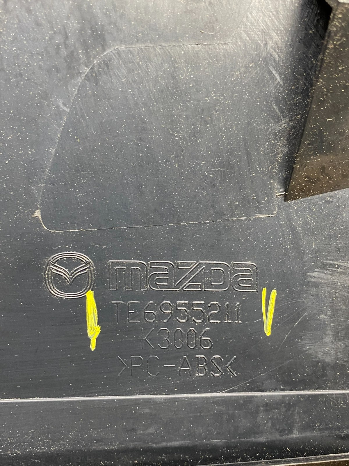 2010 to 2015 Mazda CX-9 Radio Dash Trim Bezel W/Vent AC Climate Control t5797 DG5