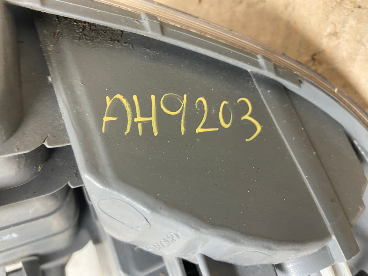 2008 2009 2010 Honda Odyssey Right Passenger Side Tail Light AH9203 LK5