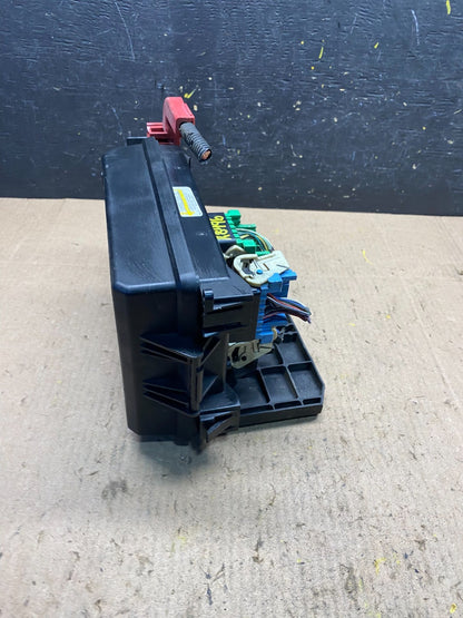 2008 Chrysler 300 Charger Totally Integrated Power Module Fuse Box TIPM R8496 DG3