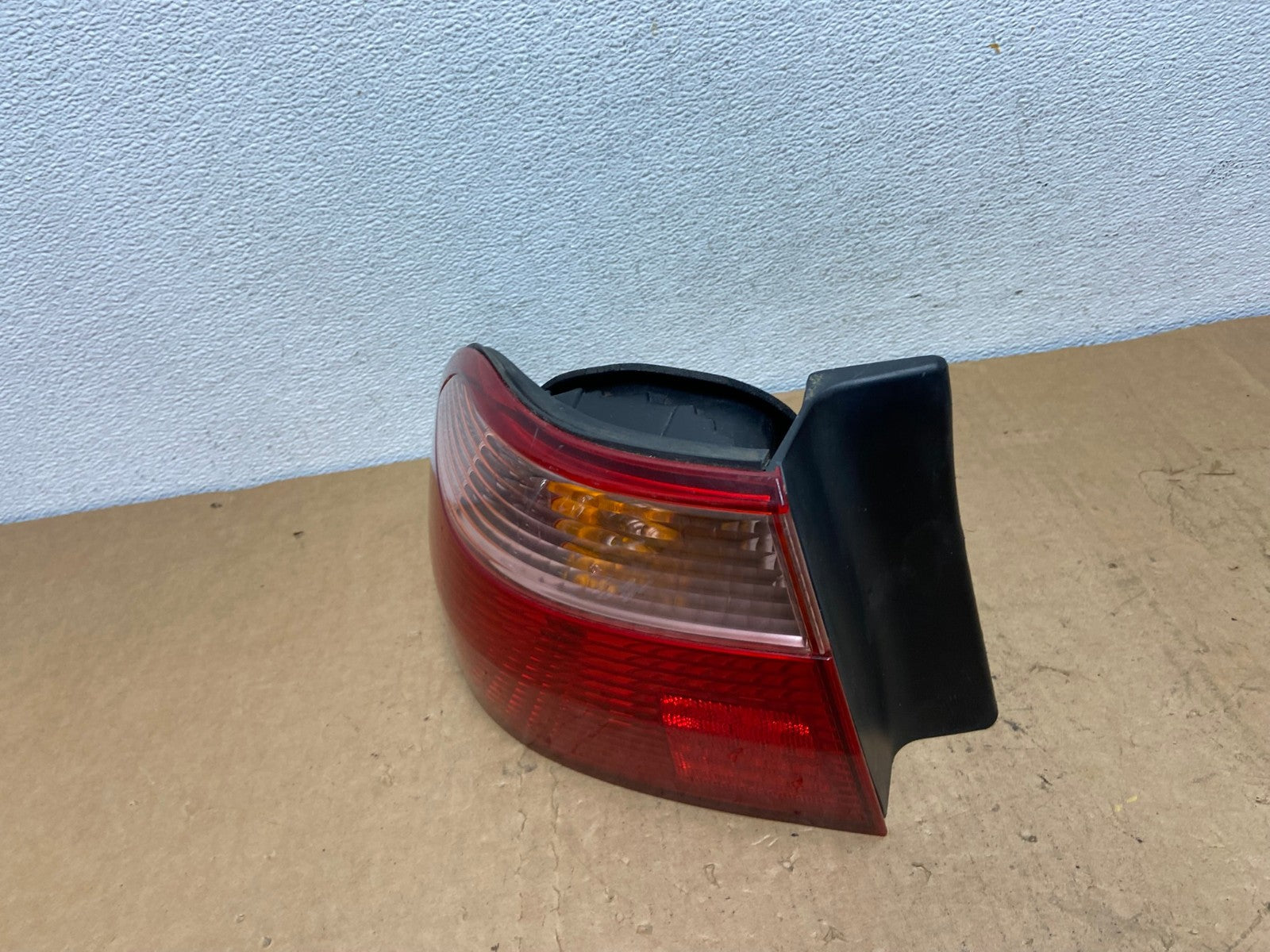 1998 to 2000 Honda Accord Sedan Tail light Left Driver LH Side AD1256 LK1