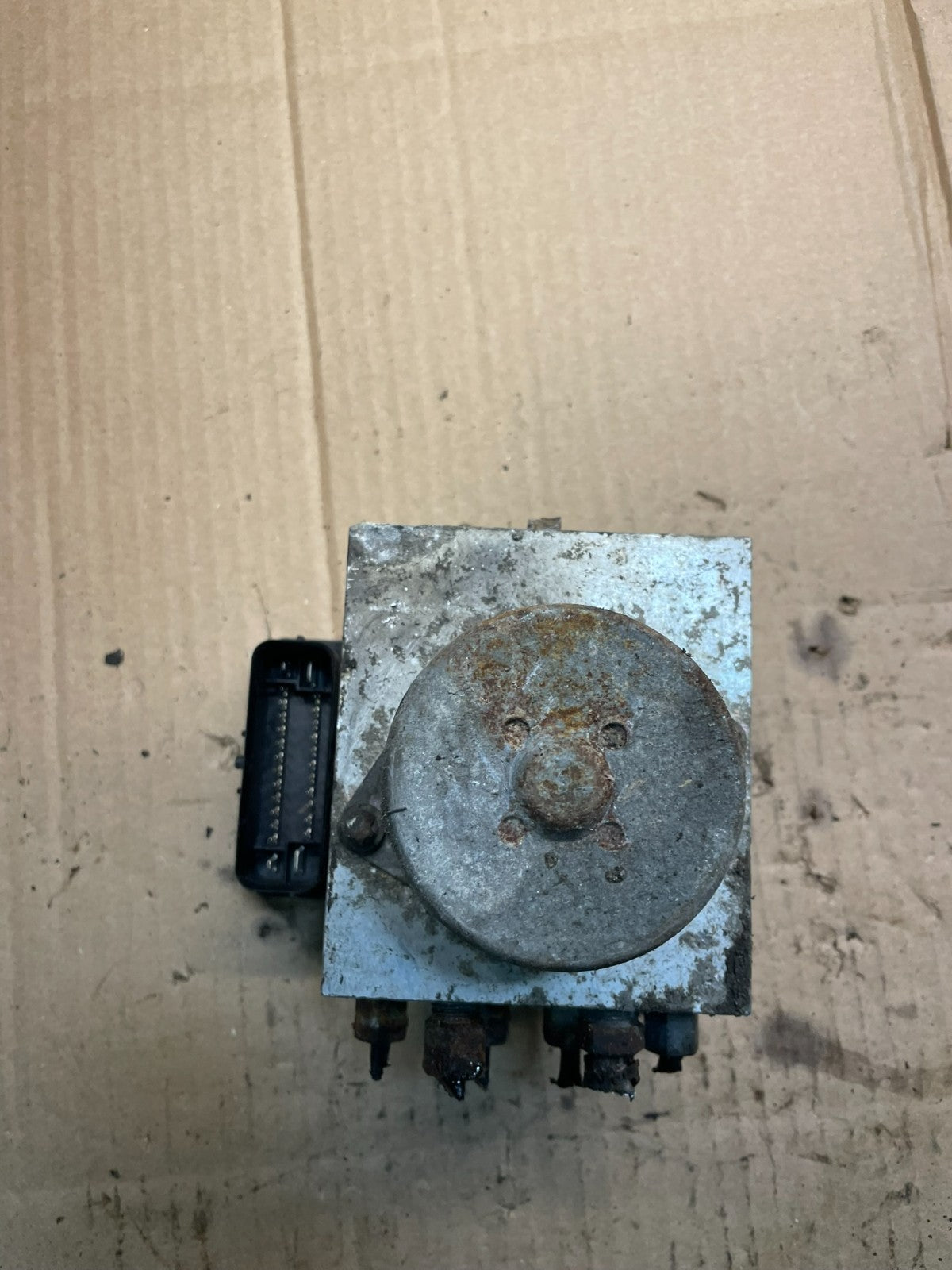 2013 Ford F250 SD ABS Anti Lock Brake Pump Module X1009 DG5