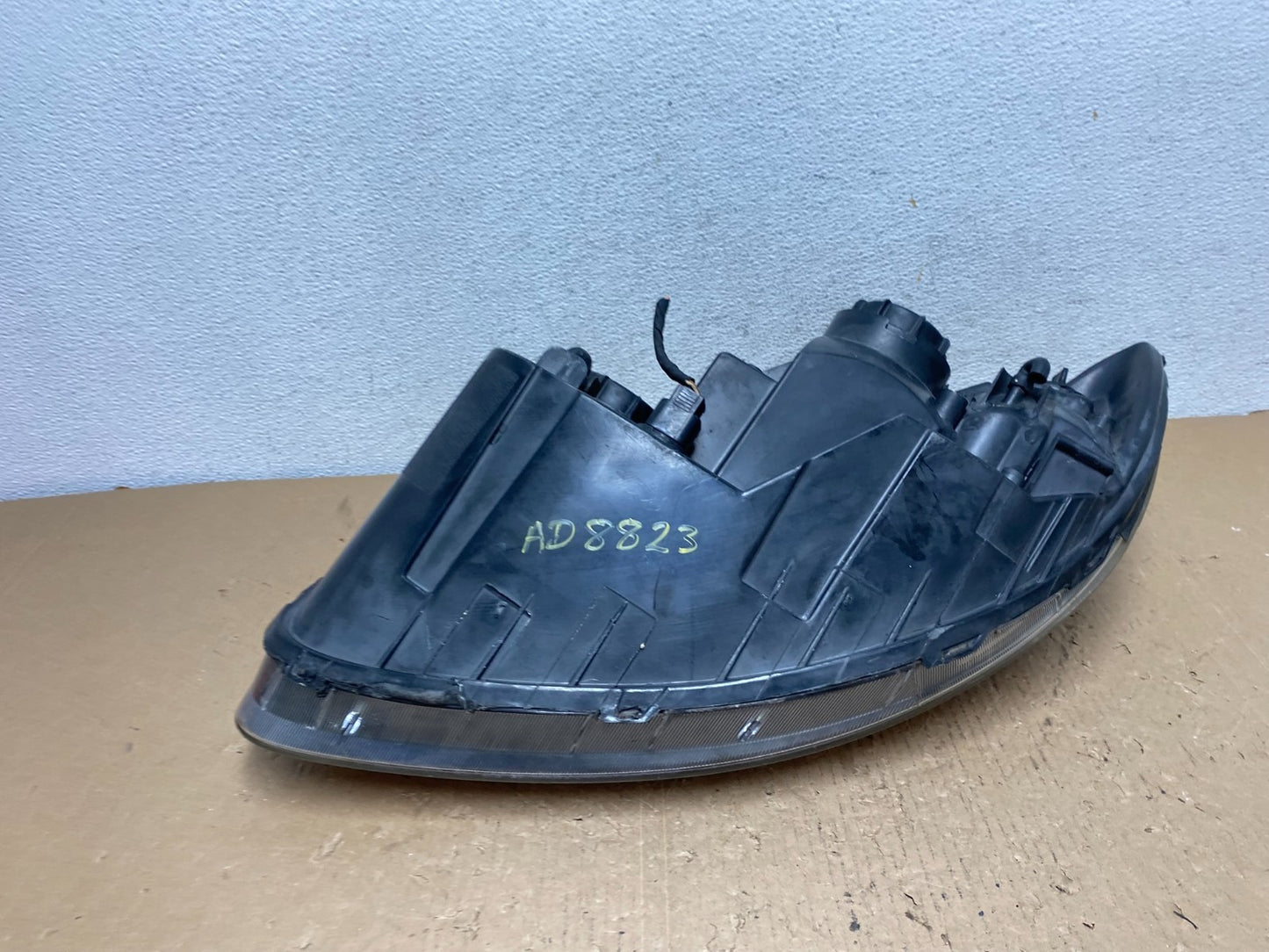 2007 2008 2009 Hyundai Santa Fe Right Passenger Halogen Headlight AD8823 DW8
