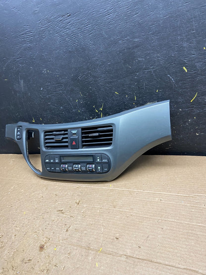 2005 to 2010 Honda Odyssey  Radio Climate Control Dash Trim Bezel Oem W3011 DG1