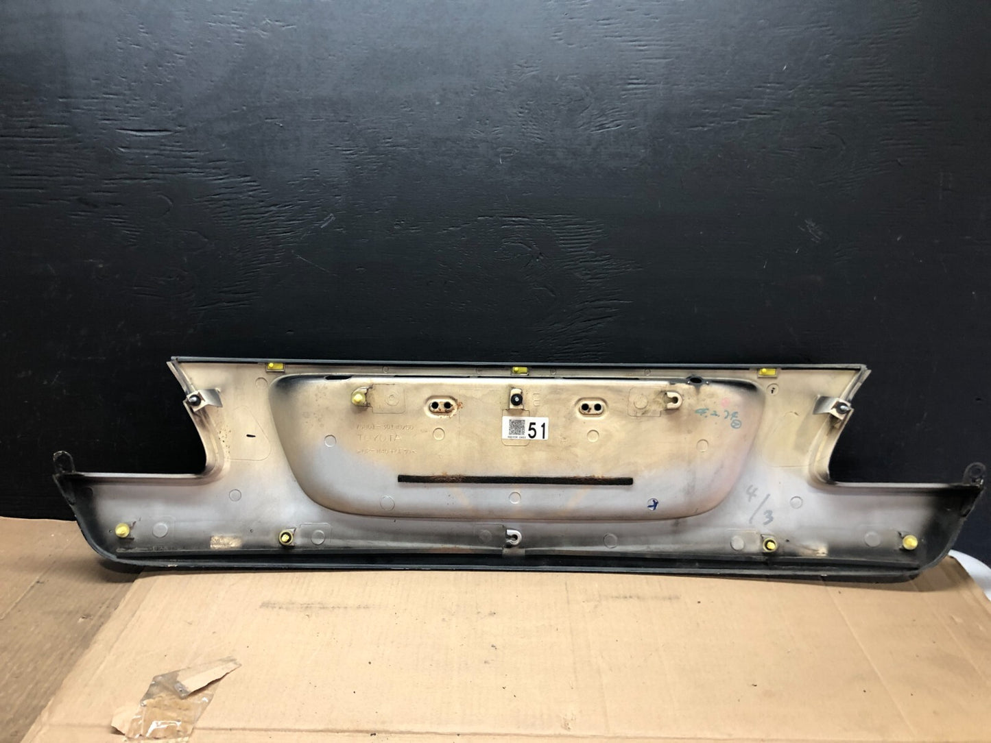 2007 to 2011 Lexus GS350 Trunk License Plate Trim Panel Cover 76801-30140 D92546