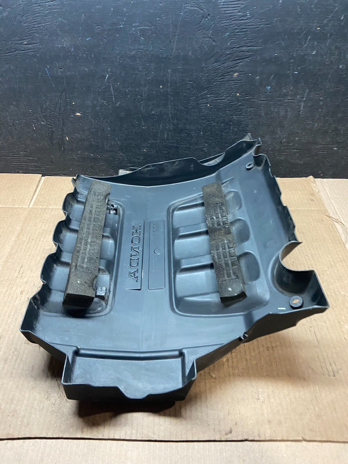 2005 to 2007 Honda Odyssey Black Engine Cover OEM i7182 DG6