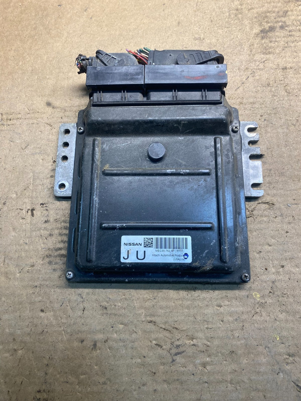 2005 Nissan Pathfinder Engine Control Module ECM MEC35-752 A1 aa2789  DG0