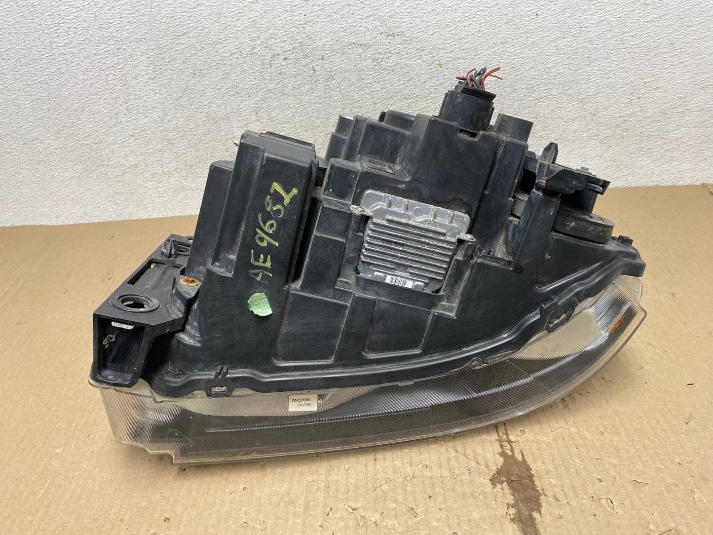2010-2013 Land Range Rover Sport Right Passenger Xenon HID Headlight AE9682 LK8