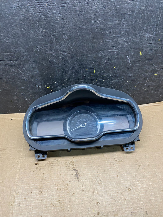 2015 Lincoln MKT Speedometer Instrument Gauge Cluster r2819 DG0