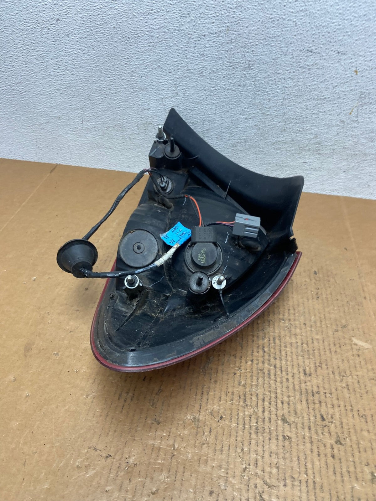 2000 2001 2002 2003 Ford Taurus Left Driver Lh Side Tail Light AE0250 LK7