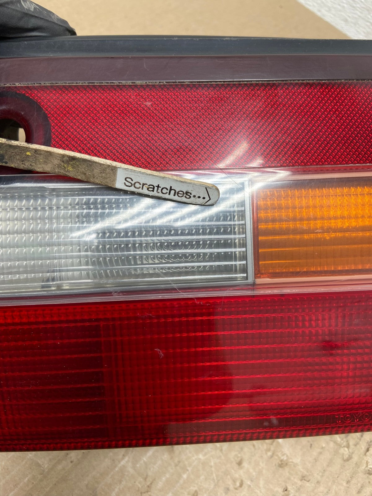 1995 1996 Lexus ES300 Right Passenger RH Side Tail Light AE7055 LK3